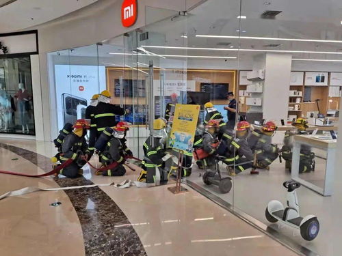 沈陽(yáng)消防鐵西大隊(duì)開(kāi)展大型商業(yè)綜合體消防熟悉演練 筑牢安全防線